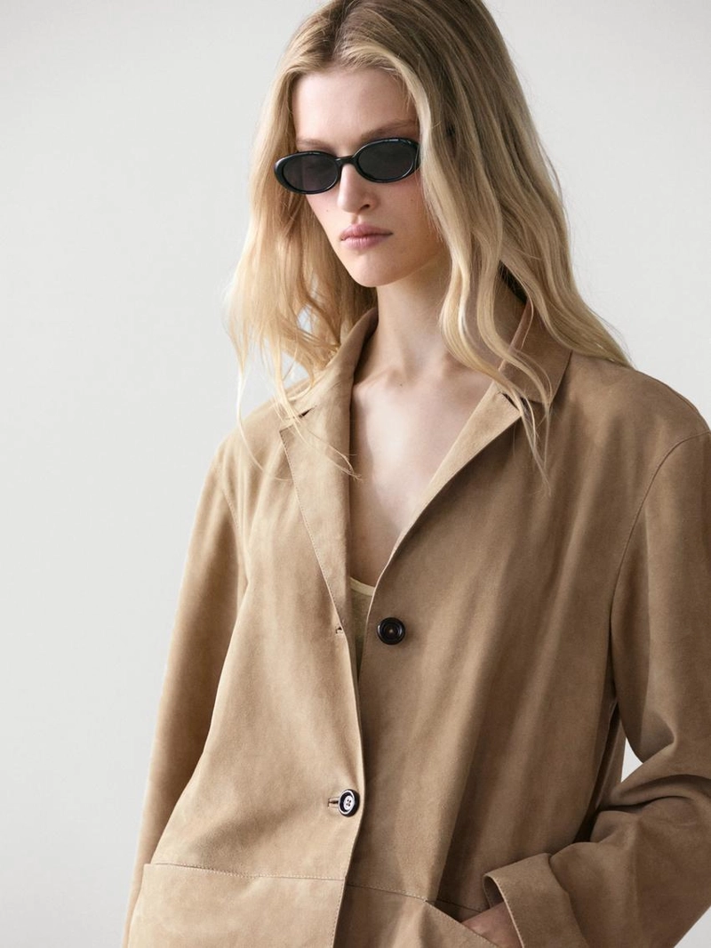 Замшевый блейзер с карманами