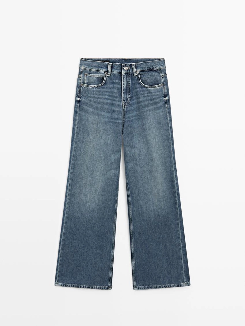 Джинсы с высокой талией и широкими брючинами