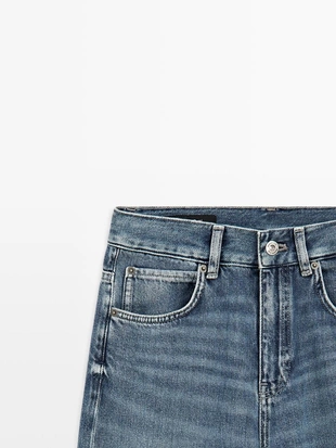 Джинсы с высокой талией и широкими брючинами- Заказать в России