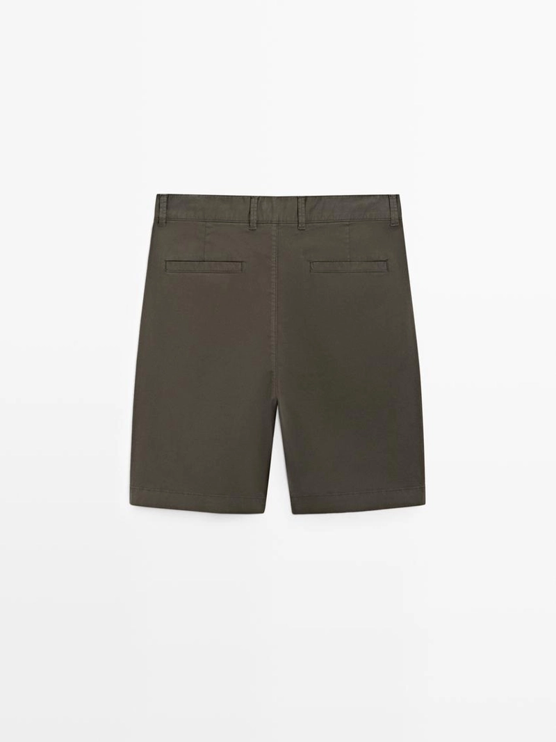 Шорты бермуды из хлопково-синтетической смеси с карманом