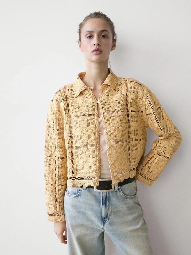 Кардиган с кружевными вырезами