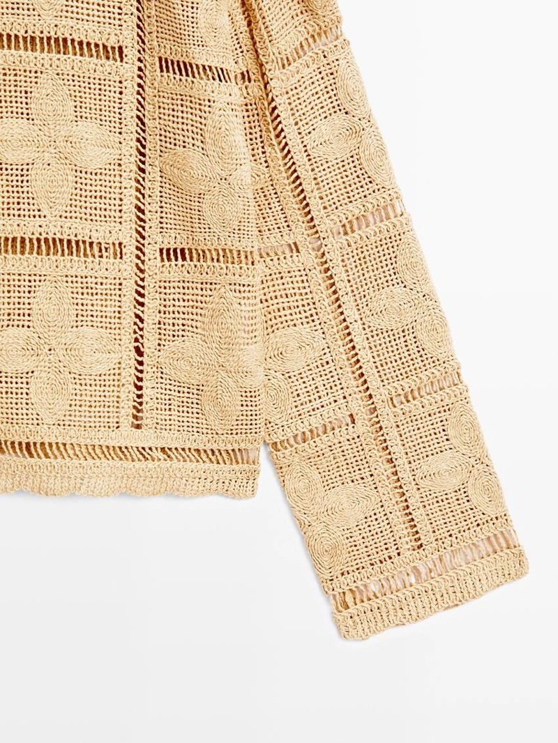 Кардиган с кружевными вырезами