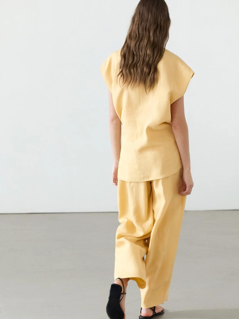 Льняные брюки свободного кроя