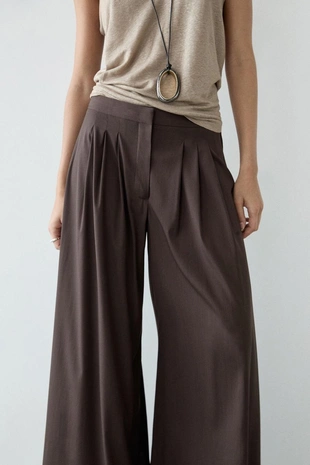 Широкие брюки с разрезами и защипами- Заказать в России