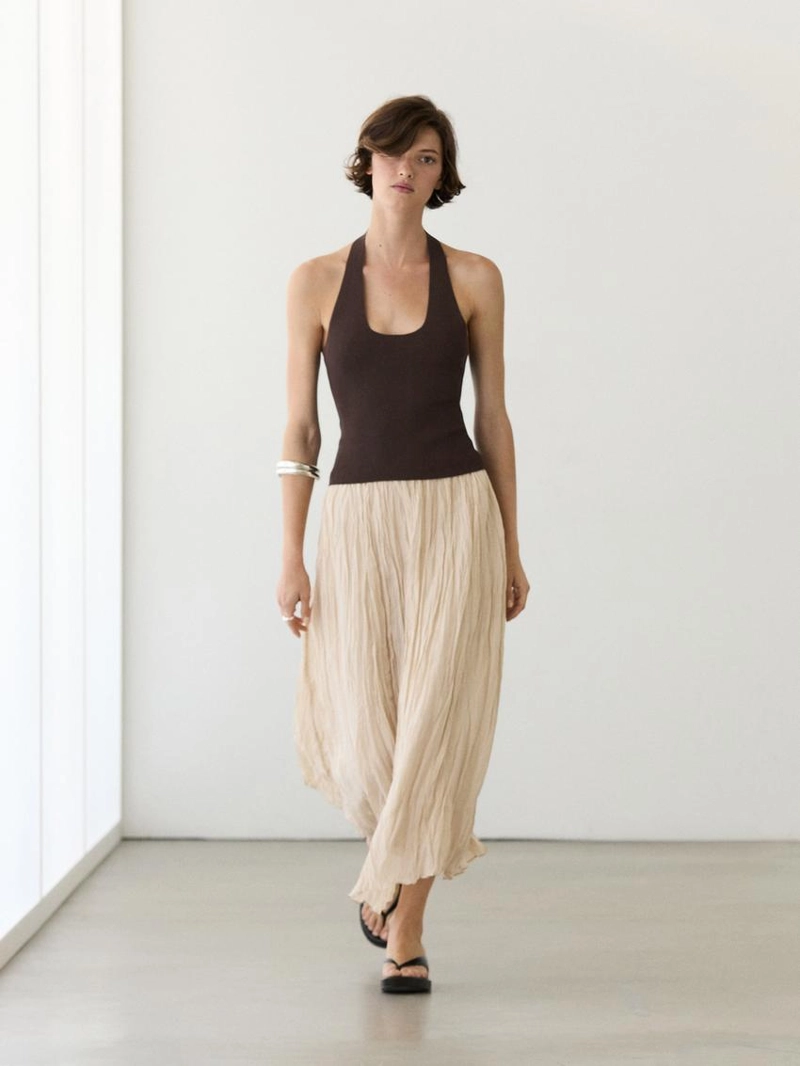 Пышная миди-юбка с деталями в складку