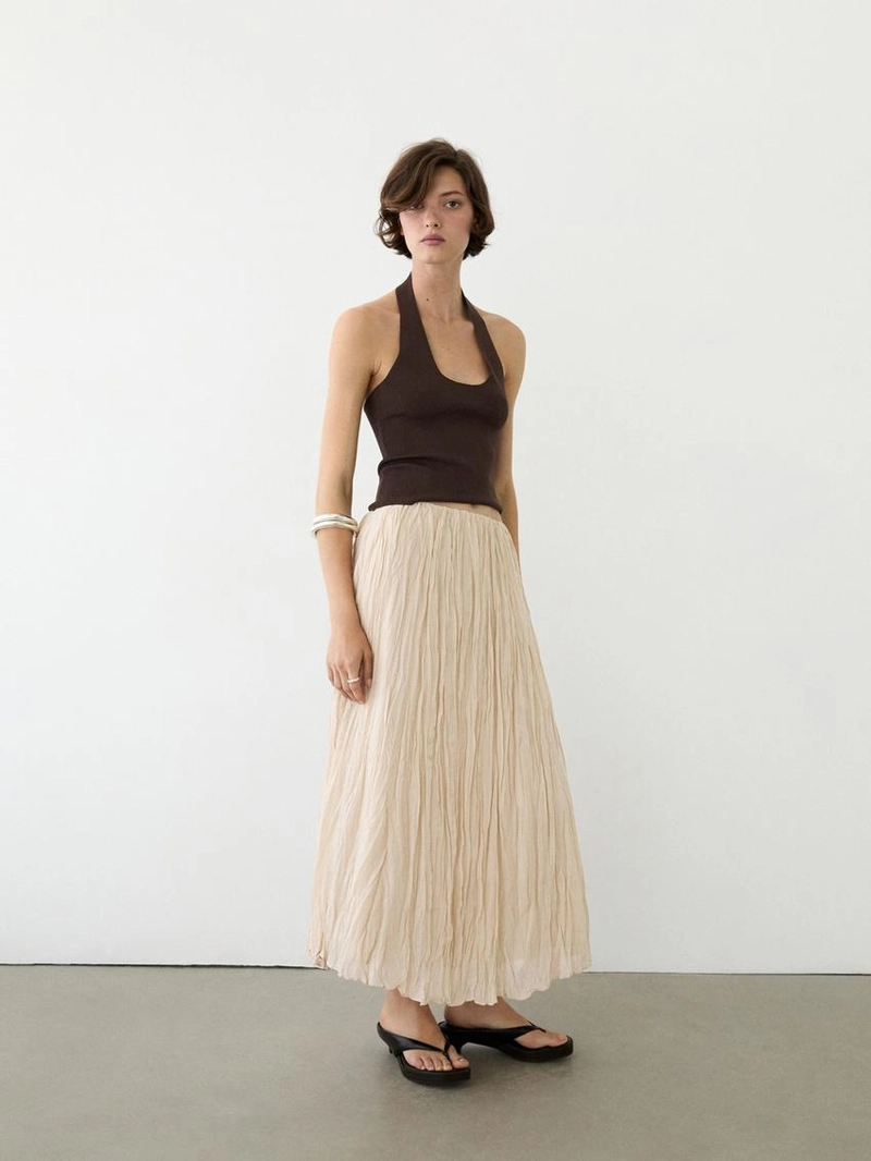 Пышная миди-юбка с деталями в складку