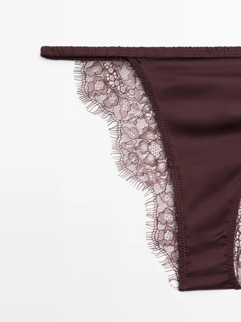 Шелковые трусы с кружевными деталями