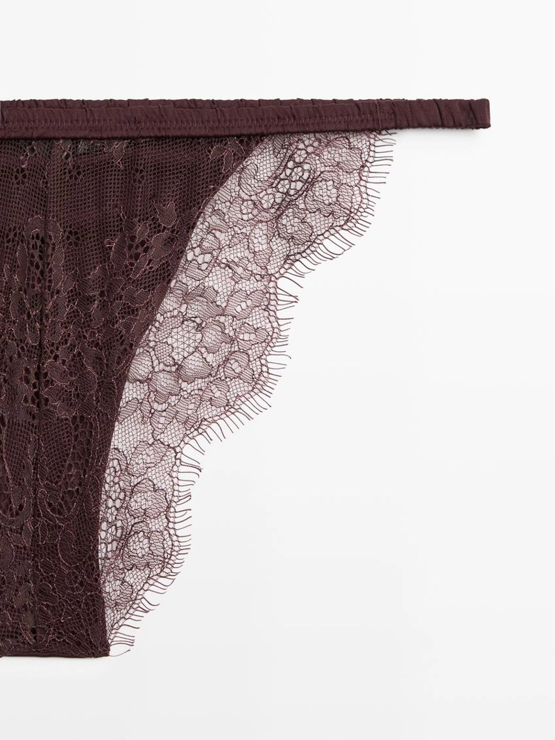 Шелковые трусы с кружевными деталями