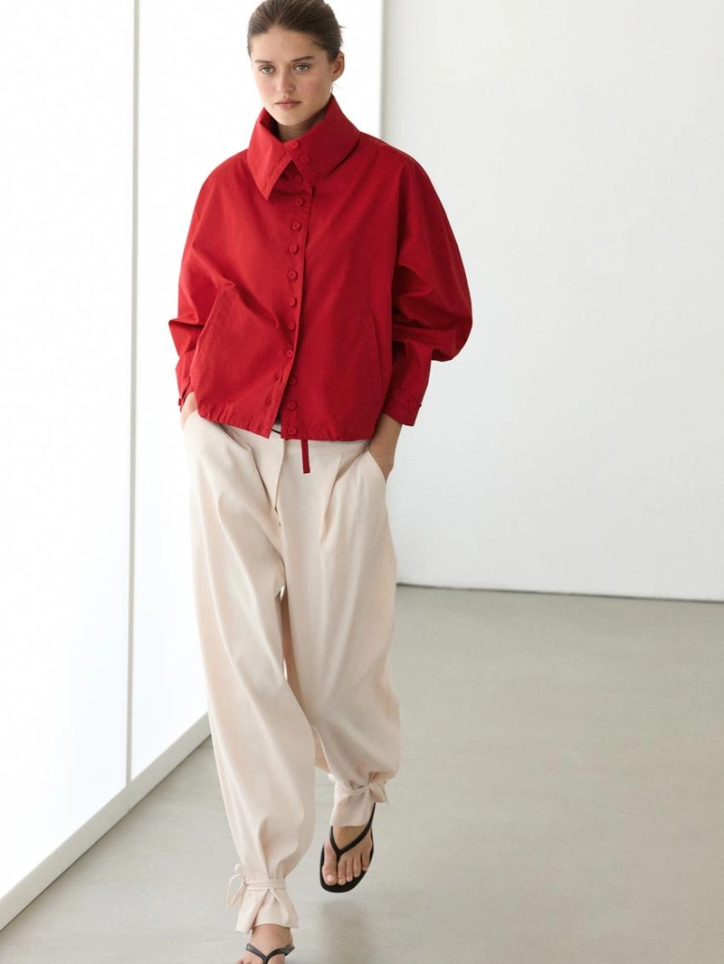 Легкая хлопковая куртка с пуговицами