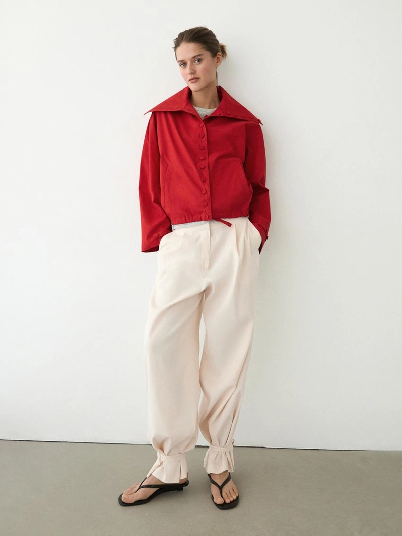 Легкая хлопковая куртка с пуговицами