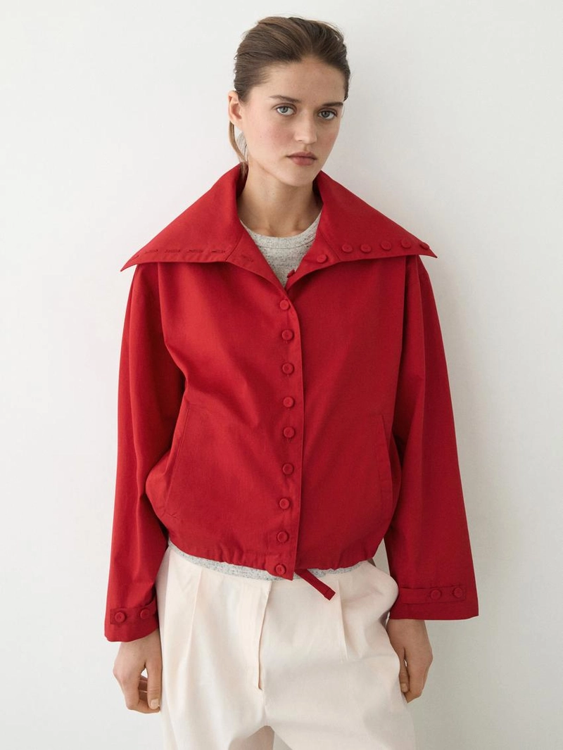 Легкая хлопковая куртка с пуговицами