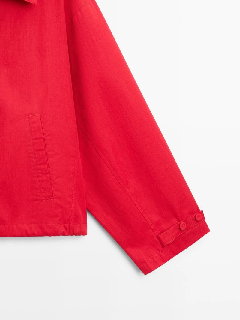 Легкая хлопковая куртка с пуговицами