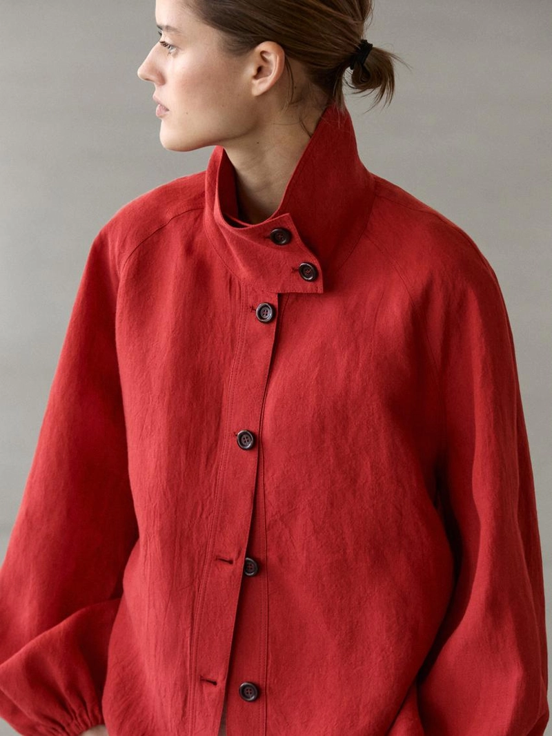 Льняная объемная бомбер-куртка