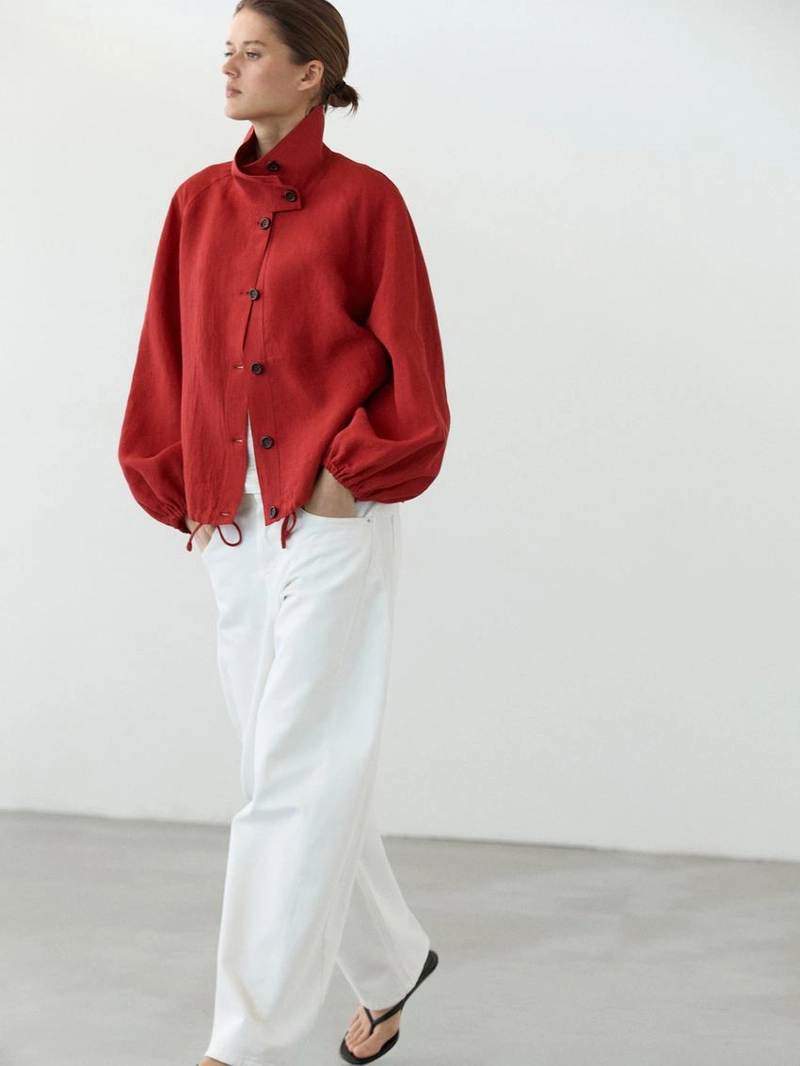 Льняная объемная бомбер-куртка