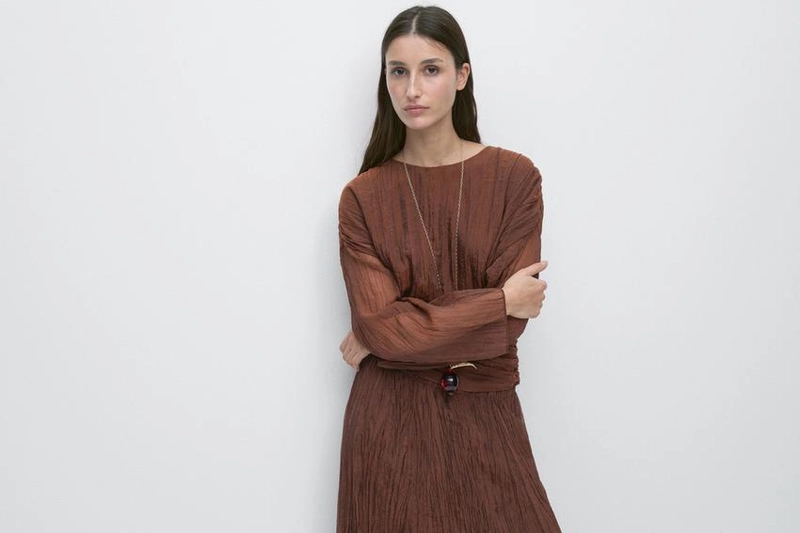 Блузка с поясом-шарфом и складками