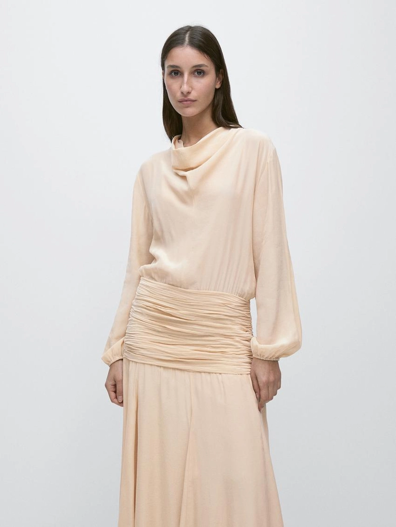 Длинное платье с оборками