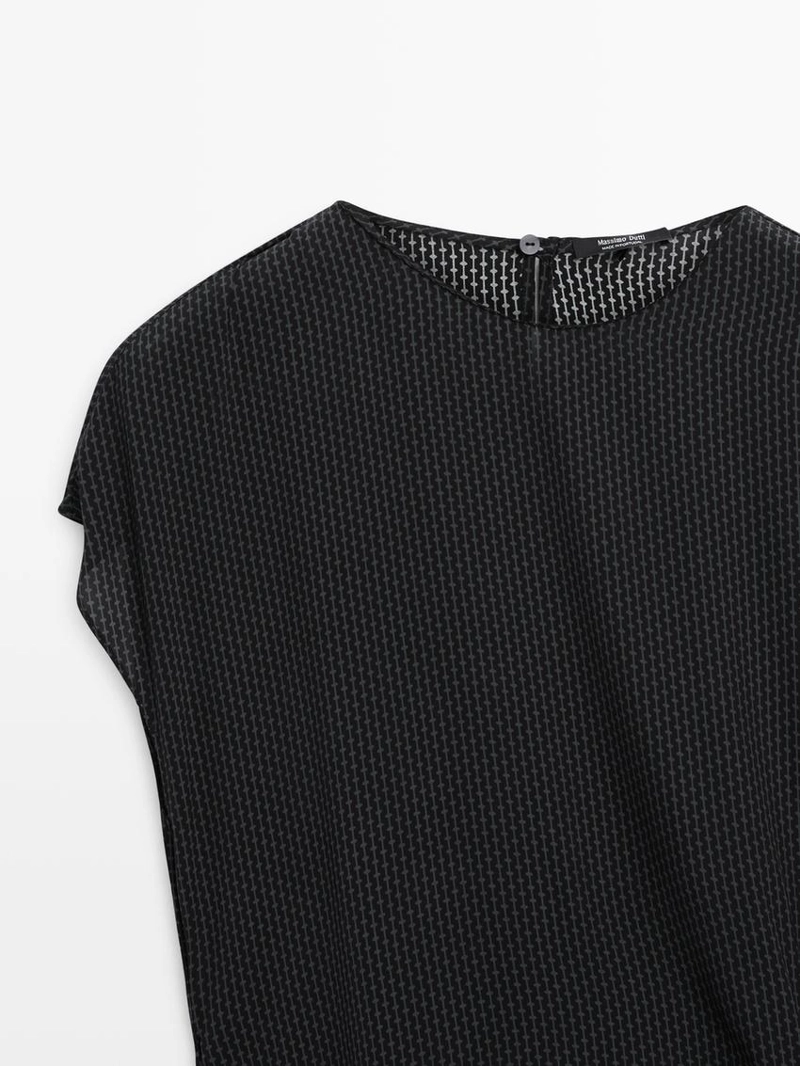 Длинное платье с принтом и деталью узла