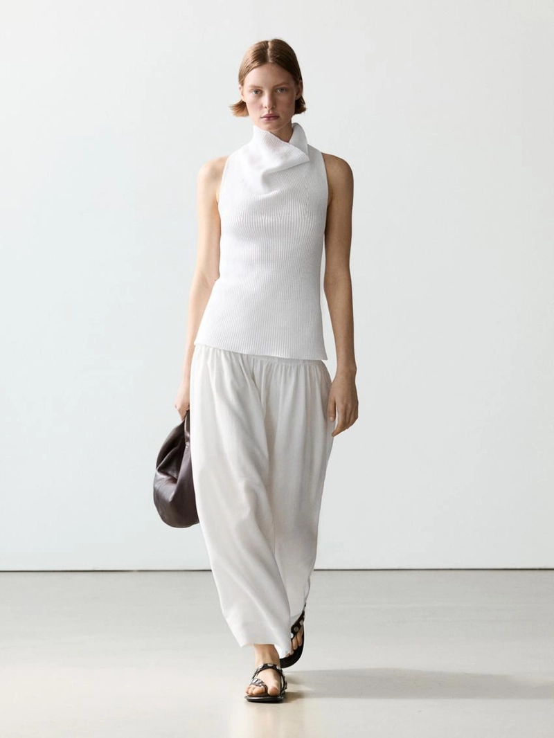 Хлопковый топ с драпированным вырезом