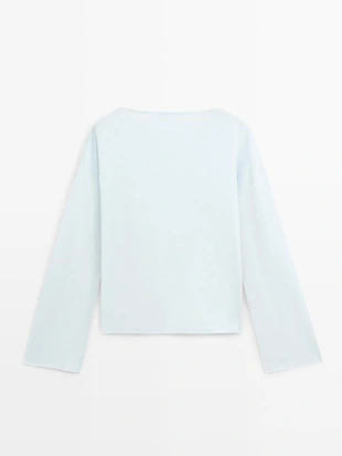 Трикотажный свитер из льна с лодочкой- Заказать в России