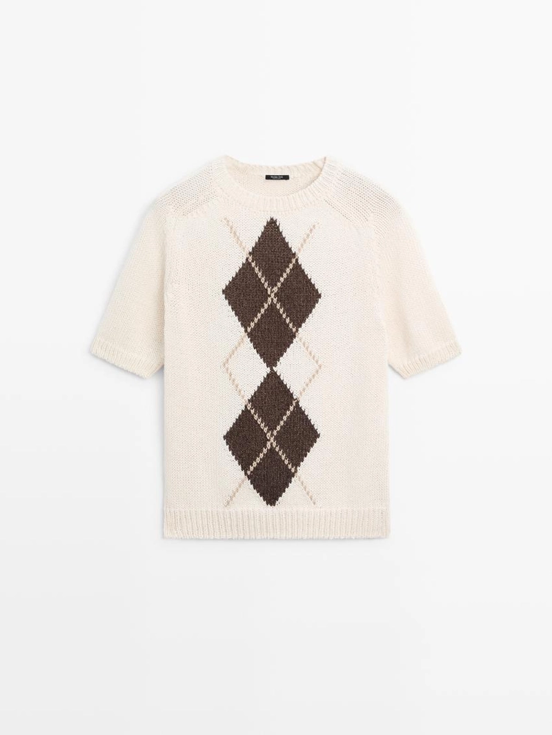 Свитер с ромбами и коротким рукавом