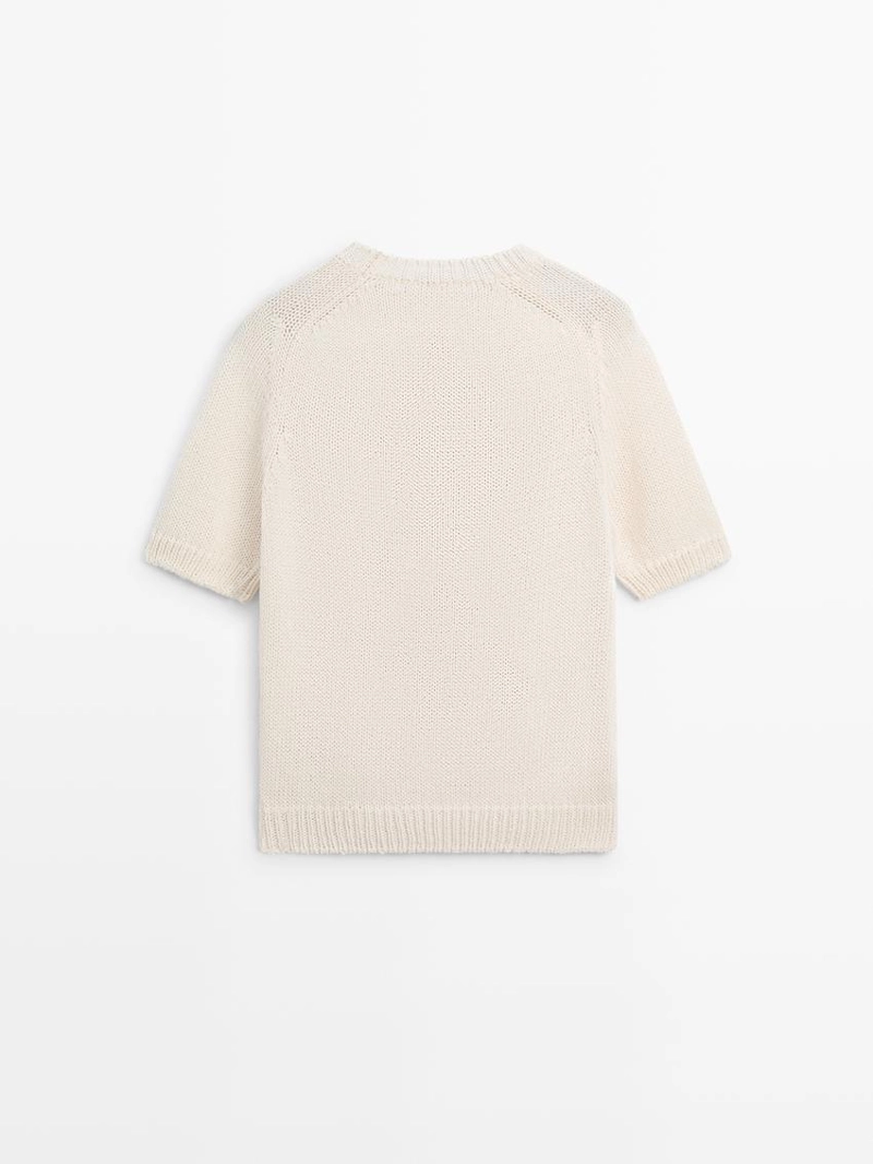 Свитер с ромбами и коротким рукавом