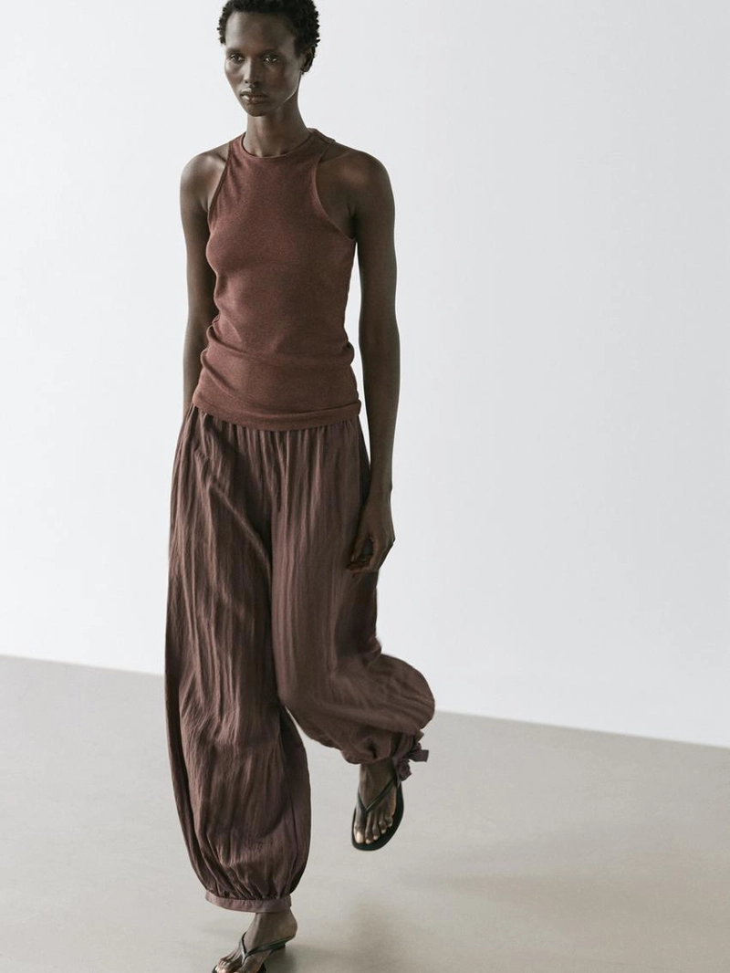 Топ из легкого трикотажа из 100% хлопка