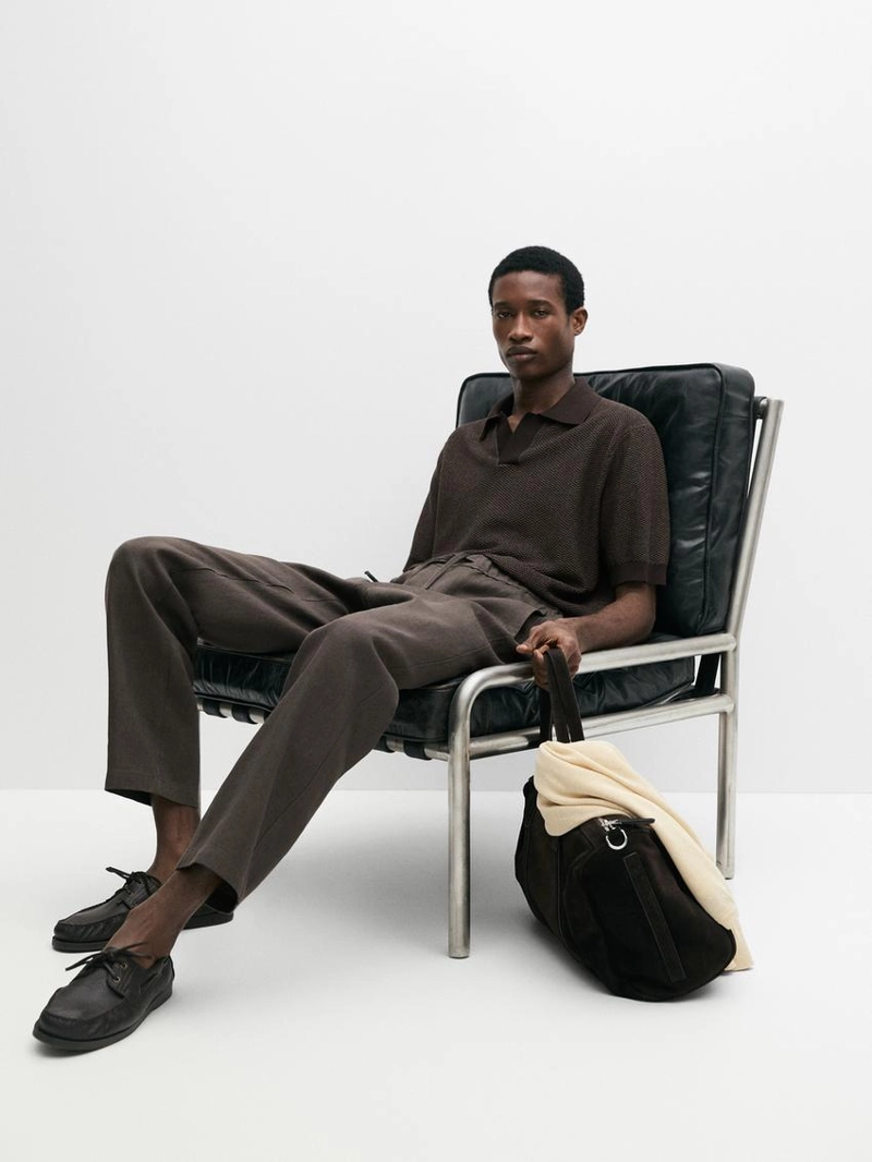 Льняные брюки в стиле джоггер