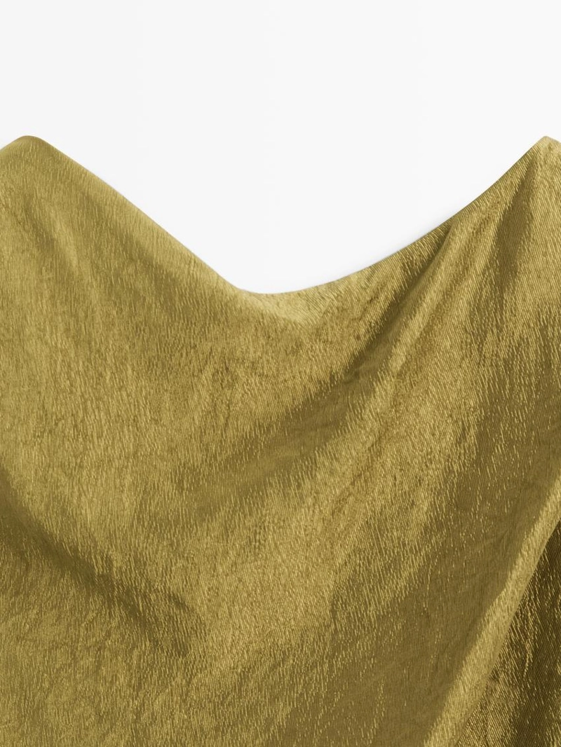 Платье с плиссировкой до пола