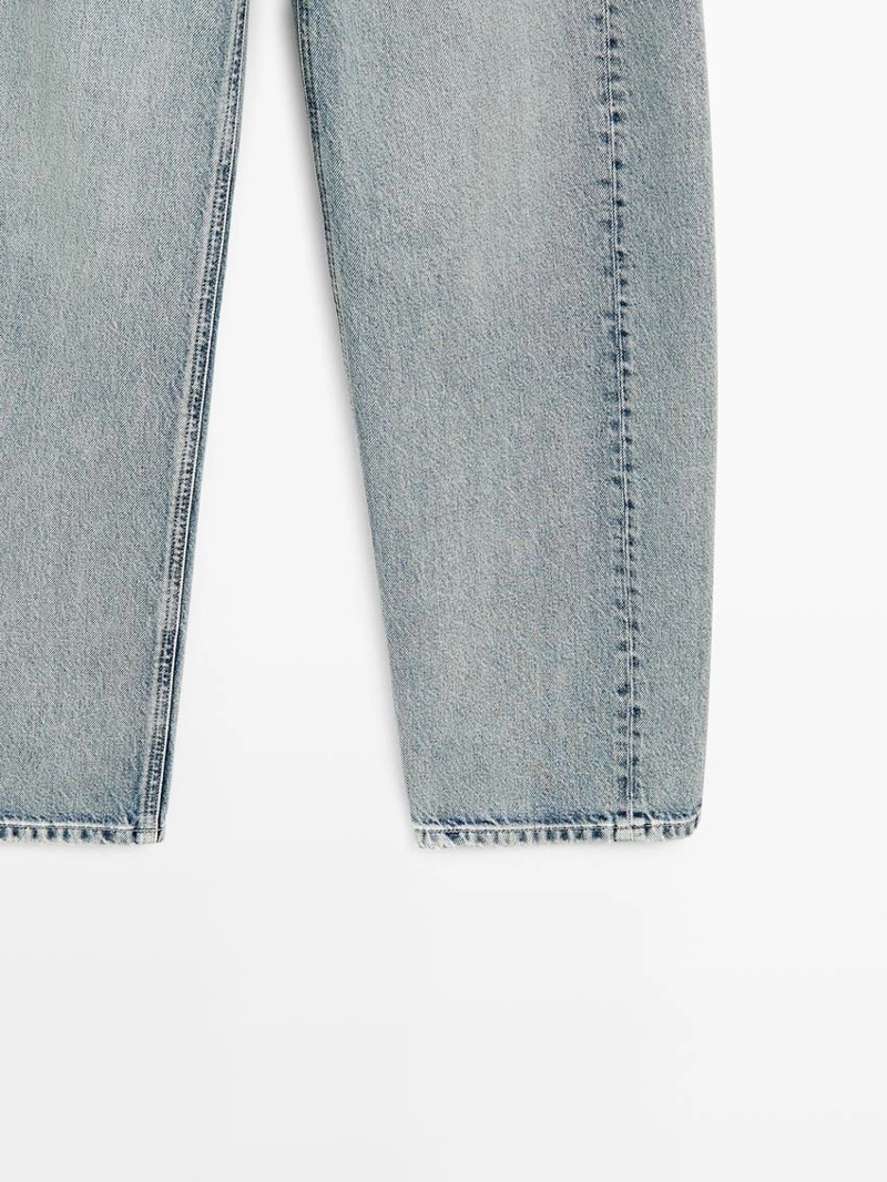 Джинсы с завышенной талией и объемным кроем