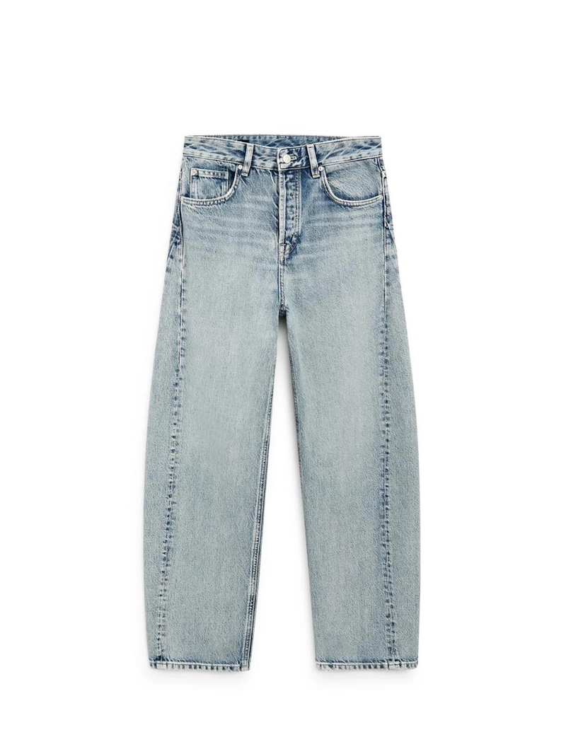 Джинсы с завышенной талией и объемным кроем