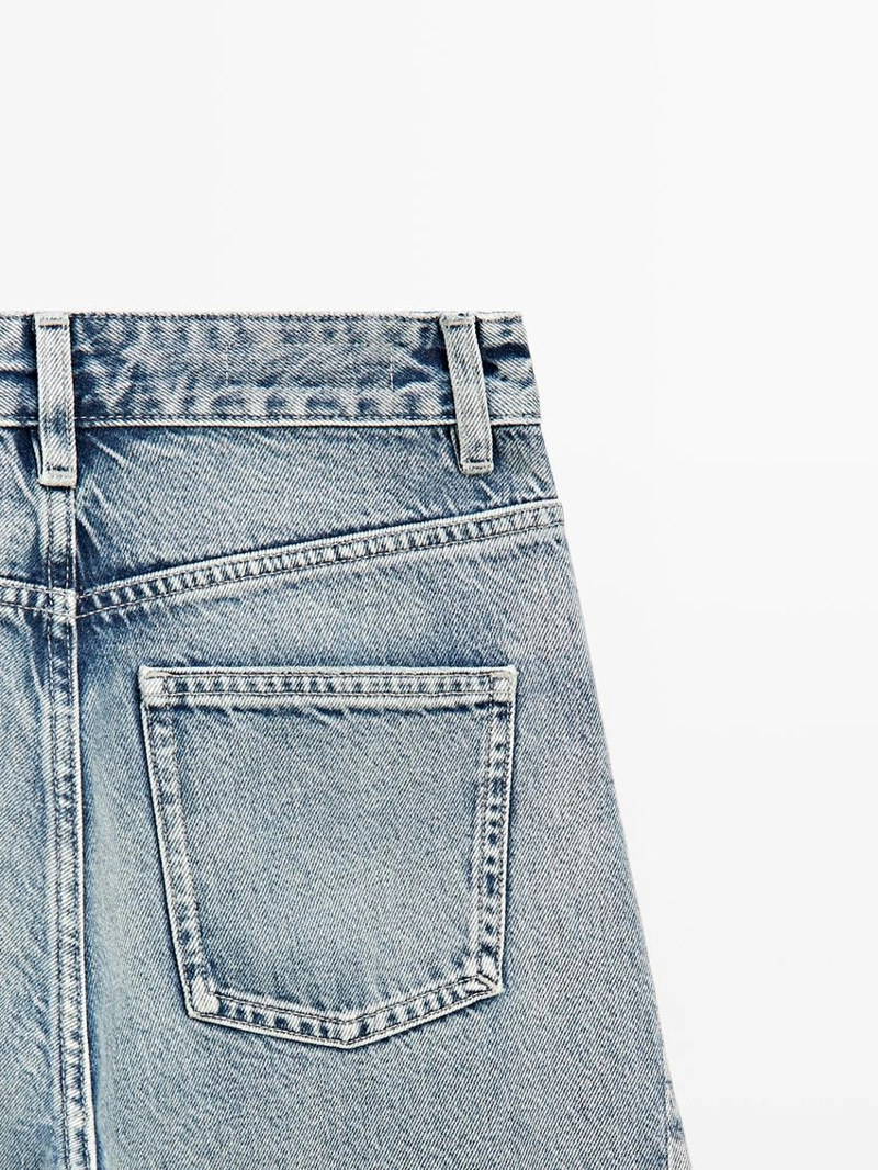 Джинсы с завышенной талией и объемным кроем