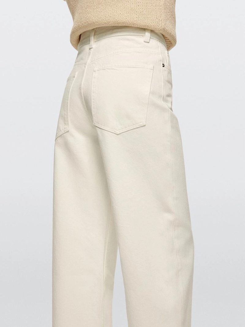 Джинсы с завышенной талией и широкими укороченными брючинами