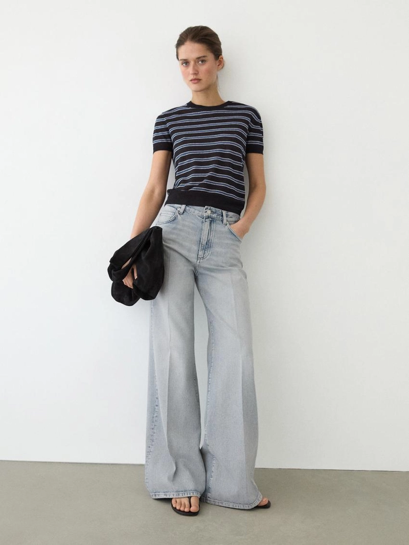 Свитер с коротким рукавом и полосатыми деталями