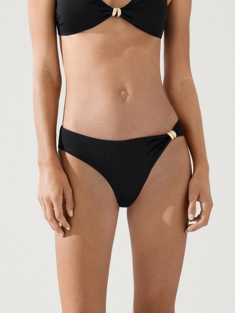 Нижняя часть бикини с деталями из страз