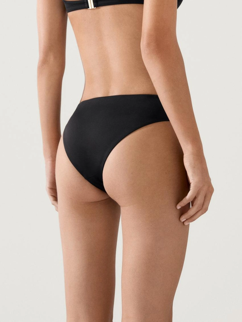 Нижняя часть бикини с деталями из страз