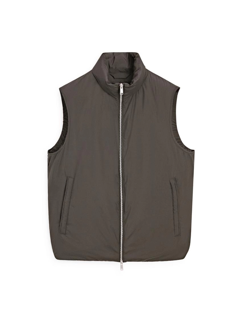 Пуховик безрукавка из водоотталкивающей ткани