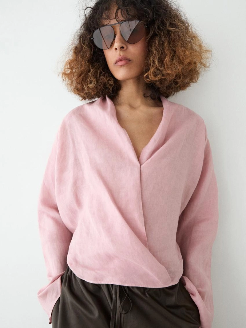 Блузка из льна свободного покроя с завязками