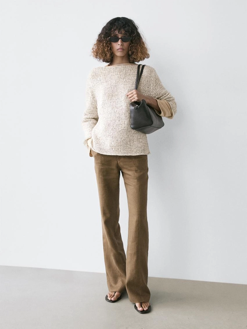 Свитер с лодочным вырезом из вязаного полотна