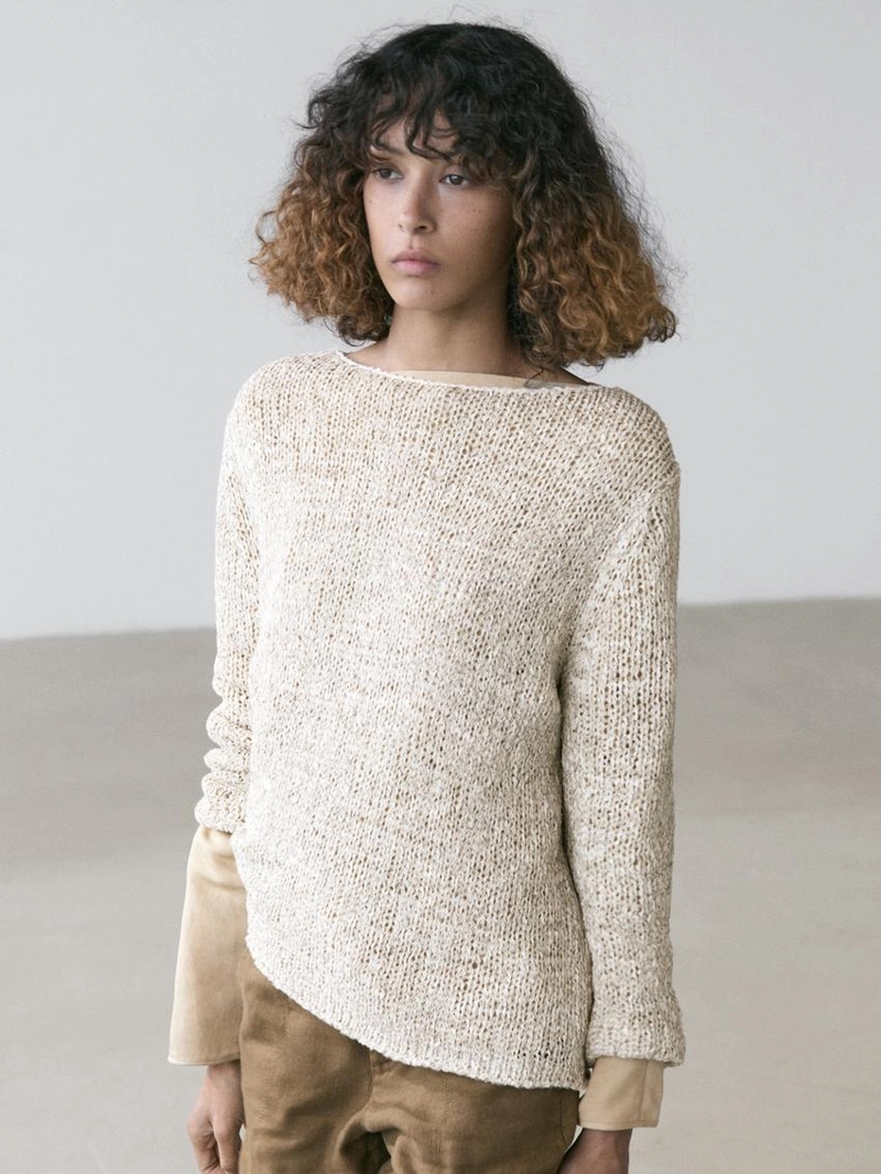 Свитер с лодочным вырезом из вязаного полотна