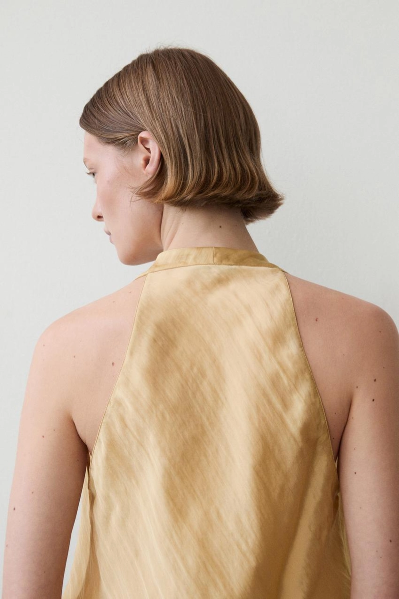 Топ с длинной горловиной и драпировкой