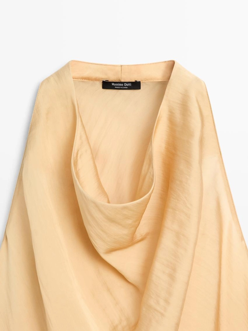 Топ с длинной горловиной и драпировкой