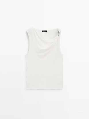 Топ с драпировкой на горловине и деталями страсс- Заказать в России