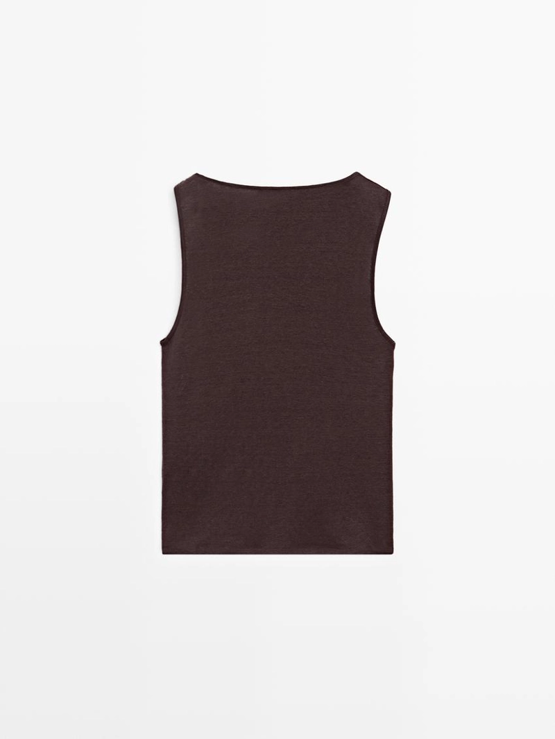 Топ с капюшоном и деталями из страз