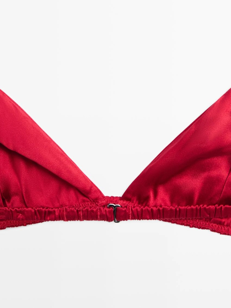 Топ из шелкового треугольника