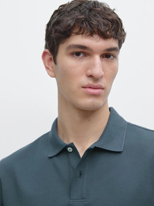 Поло из микротекстурированного хлопкового пике- Заказать в России