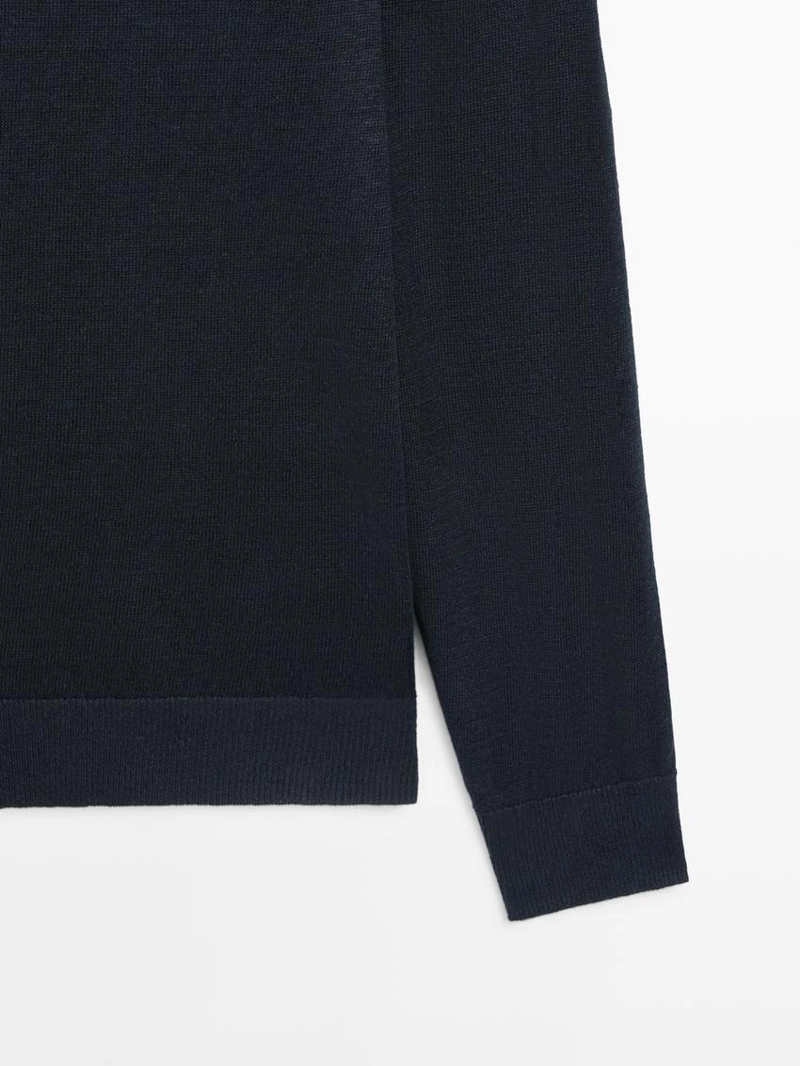 Джемпер с круглым вырезом из льняного трикотажа