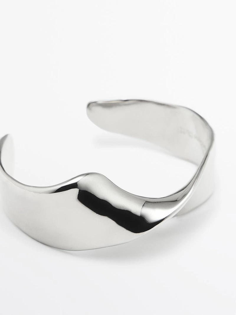 Широкий текстурированный браслет