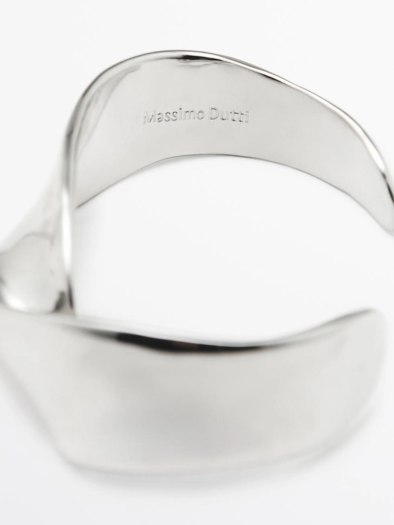 Широкий текстурированный браслет