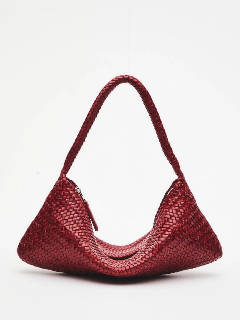 Сумка-полумесяц из плетеной кожи нэппа