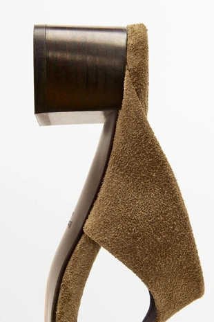 Босоножки на каблуке с узлом- Заказать в России